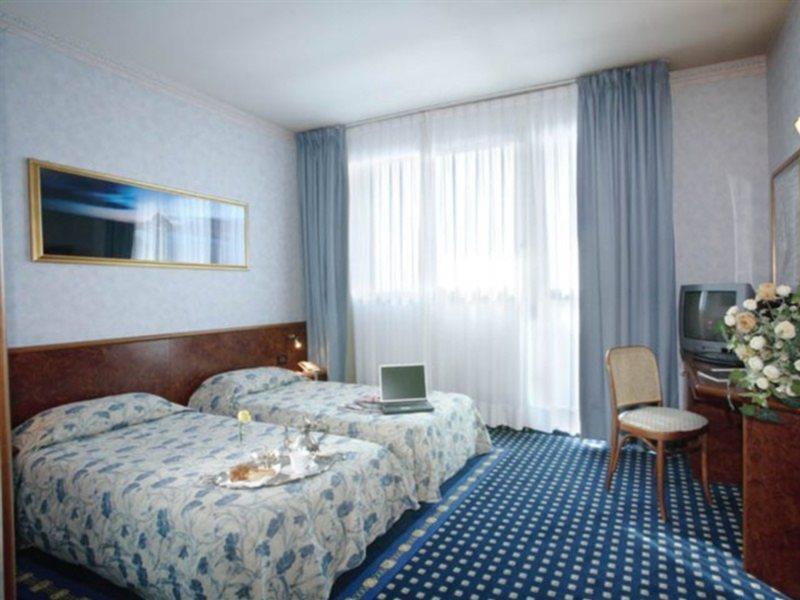Bologna Hotel 3*